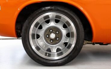Dodge-Challenger-1971-Coupe-22