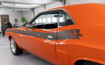 Dodge-Challenger-1971-Coupe-27
