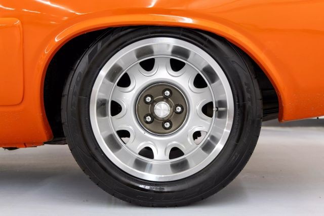 Dodge-Challenger-1971-Coupe-29