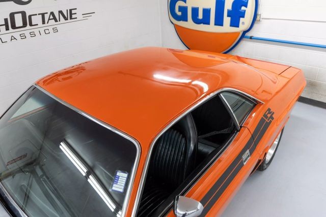 Dodge-Challenger-1971-Coupe-32
