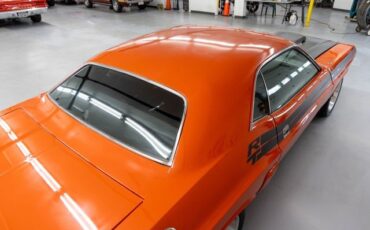 Dodge-Challenger-1971-Coupe-34