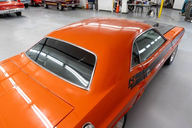 Dodge-Challenger-1971-Coupe-34
