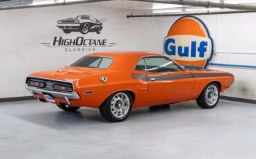 Dodge-Challenger-1971-Coupe-35