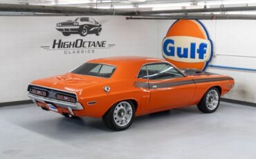 Dodge-Challenger-1971-Coupe-36