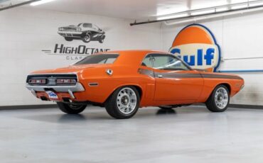 Dodge-Challenger-1971-Coupe-37