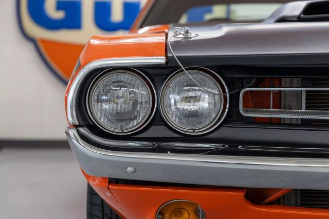 Dodge-Challenger-1971-Coupe-9