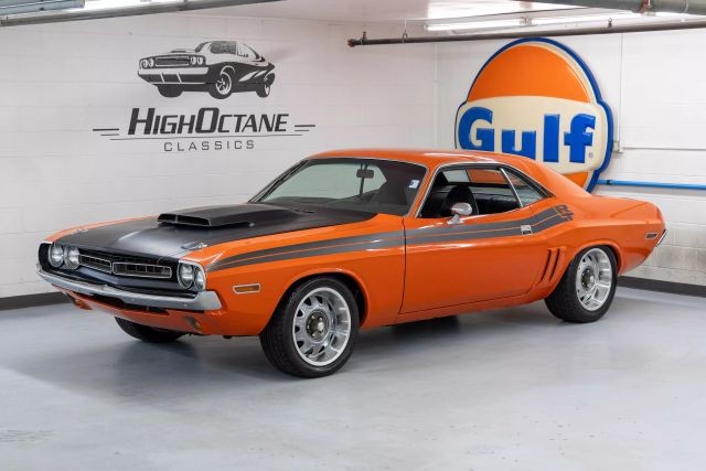 Dodge-Challenger-1971-Coupe