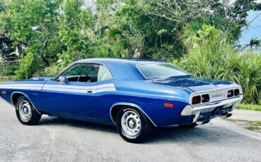 Dodge-Challenger-1972-1