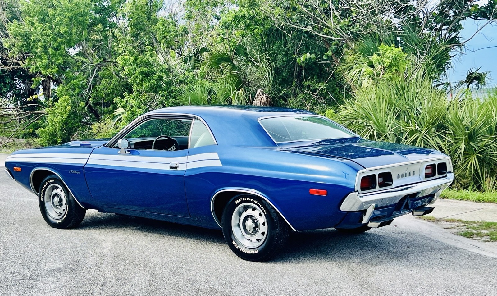 Dodge-Challenger-1972-1