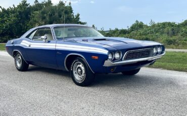 Dodge-Challenger-1972-7