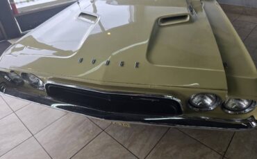 Dodge-Challenger-1972-Coupe-13