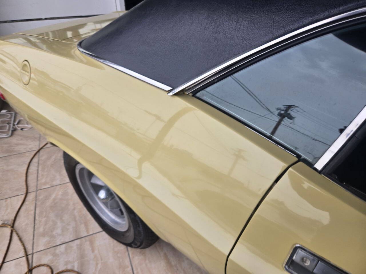 Dodge-Challenger-1972-Coupe-9