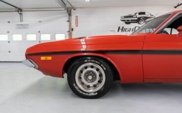 Dodge-Challenger-1973-Coupe-15