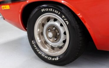 Dodge-Challenger-1973-Coupe-17