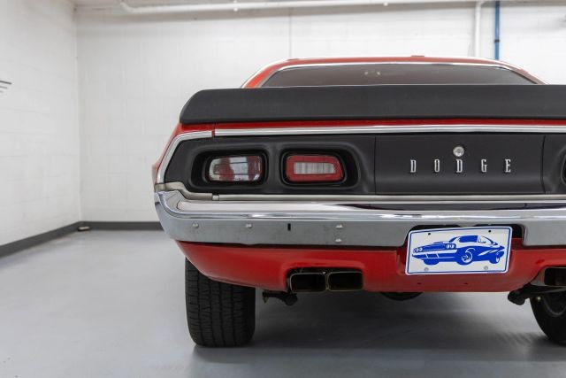 Dodge-Challenger-1973-Coupe-29