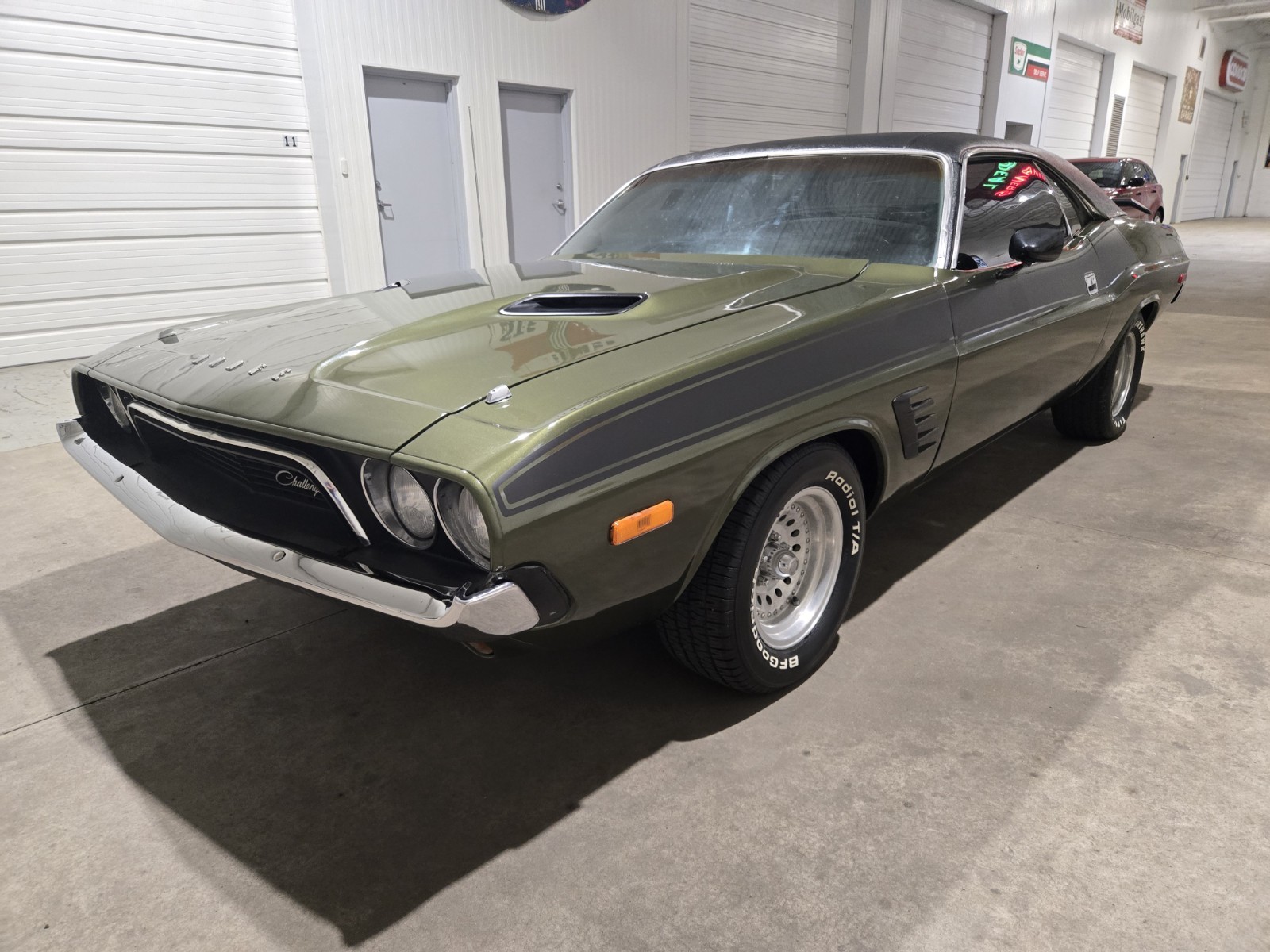 Dodge-Challenger-1973-Coupe-3