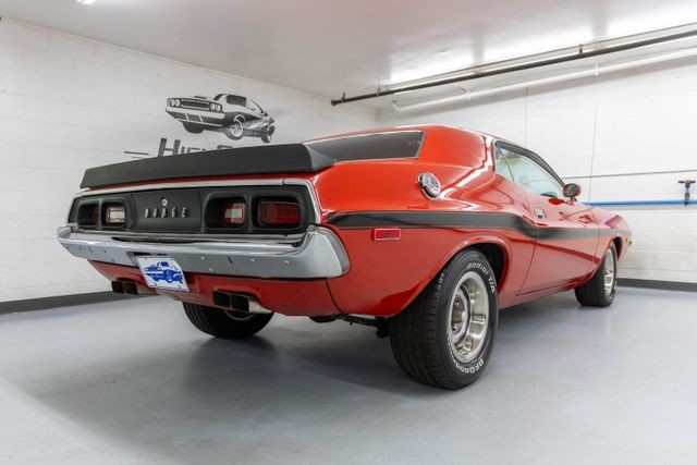 Dodge-Challenger-1973-Coupe-33