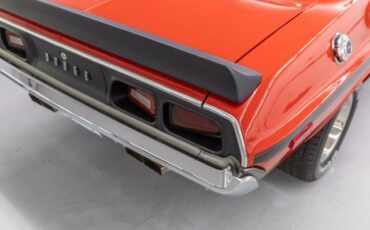 Dodge-Challenger-1973-Coupe-35
