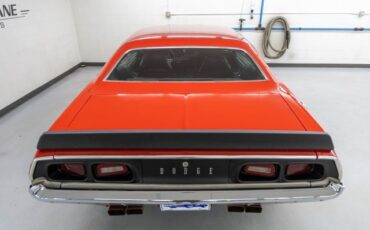 Dodge-Challenger-1973-Coupe-36