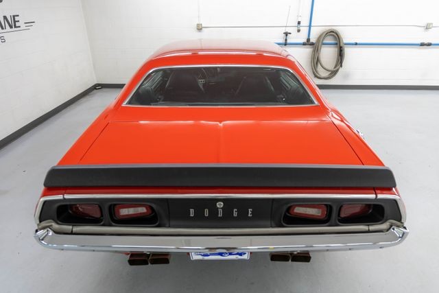 Dodge-Challenger-1973-Coupe-36