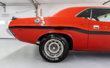 Dodge-Challenger-1973-Coupe-39