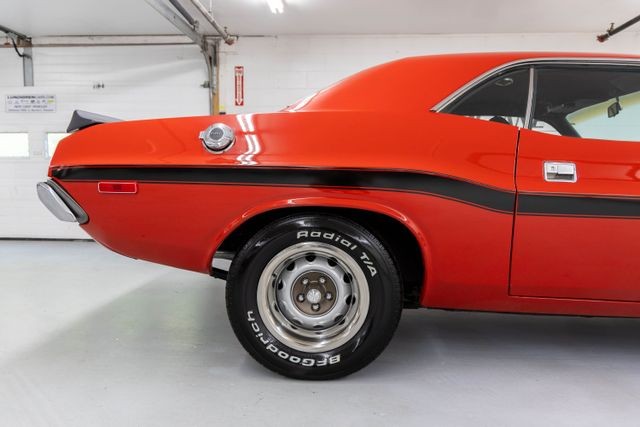 Dodge-Challenger-1973-Coupe-39