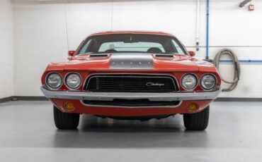 Dodge-Challenger-1973-Coupe-5
