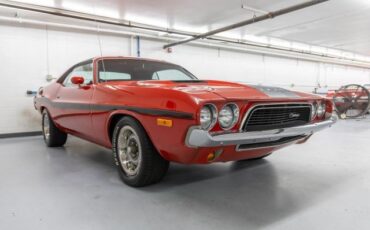 Dodge-Challenger-1973-Coupe-6