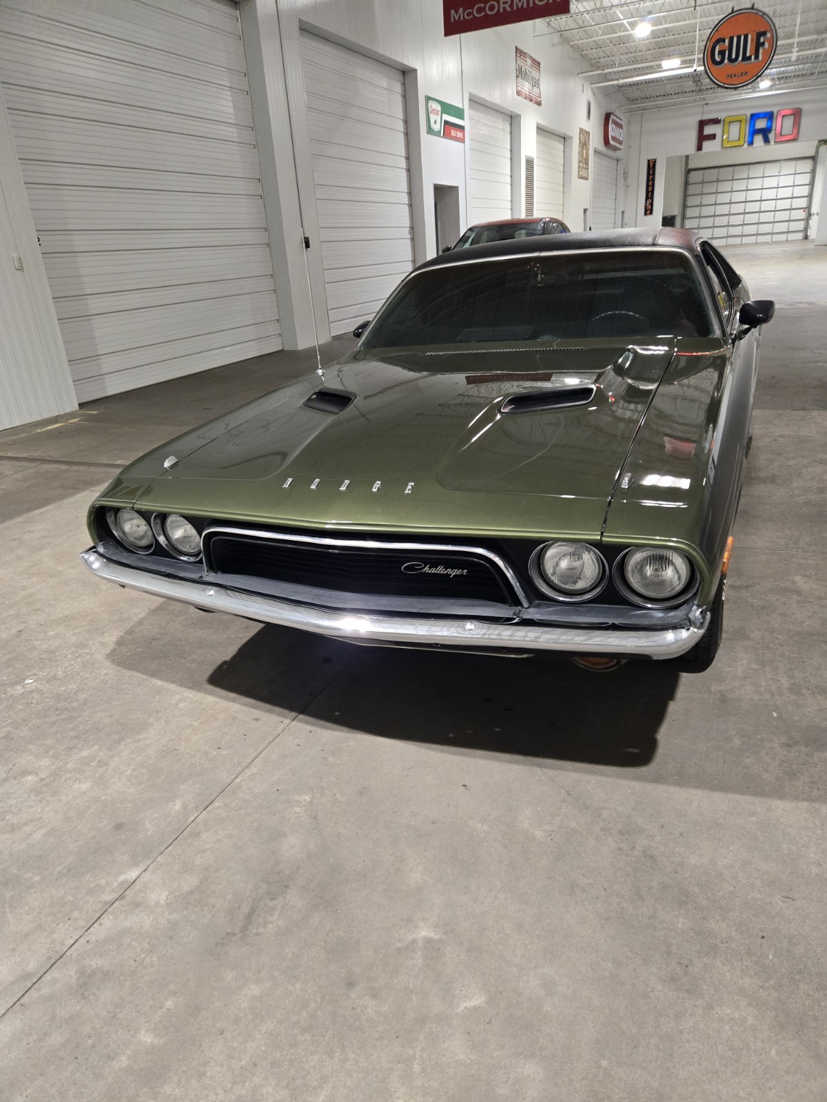 Dodge-Challenger-1973-Coupe-8