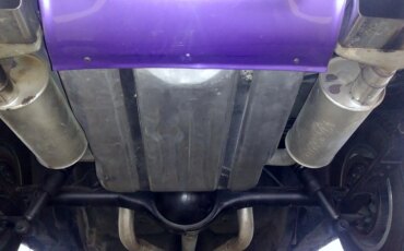 Dodge-Challenger-rt-1970-Purple-Black-11