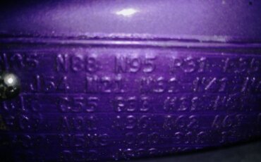 Dodge-Challenger-rt-1970-Purple-Black-12