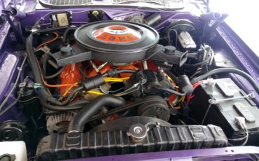Dodge-Challenger-rt-1970-Purple-Black-24