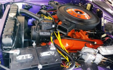 Dodge-Challenger-rt-1970-Purple-Black-25