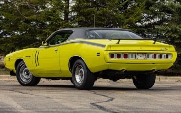 Dodge-Charger-1971-17