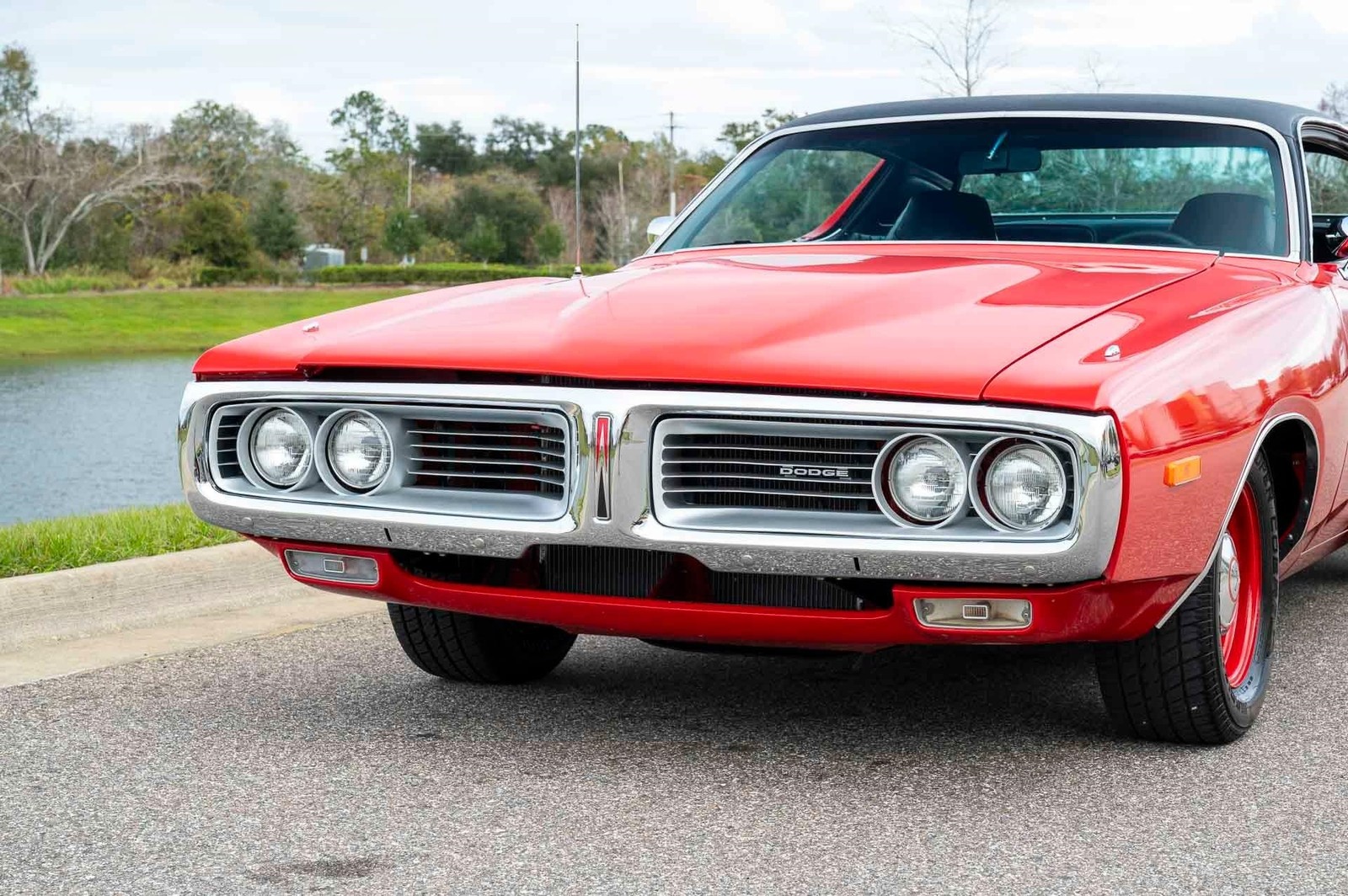Dodge-Charger-1972-2-Door-16