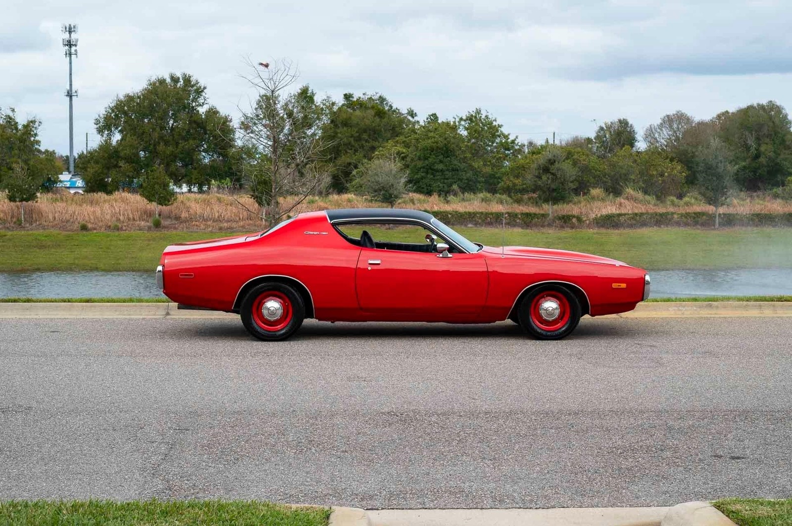 Dodge-Charger-1972-2-Door-28