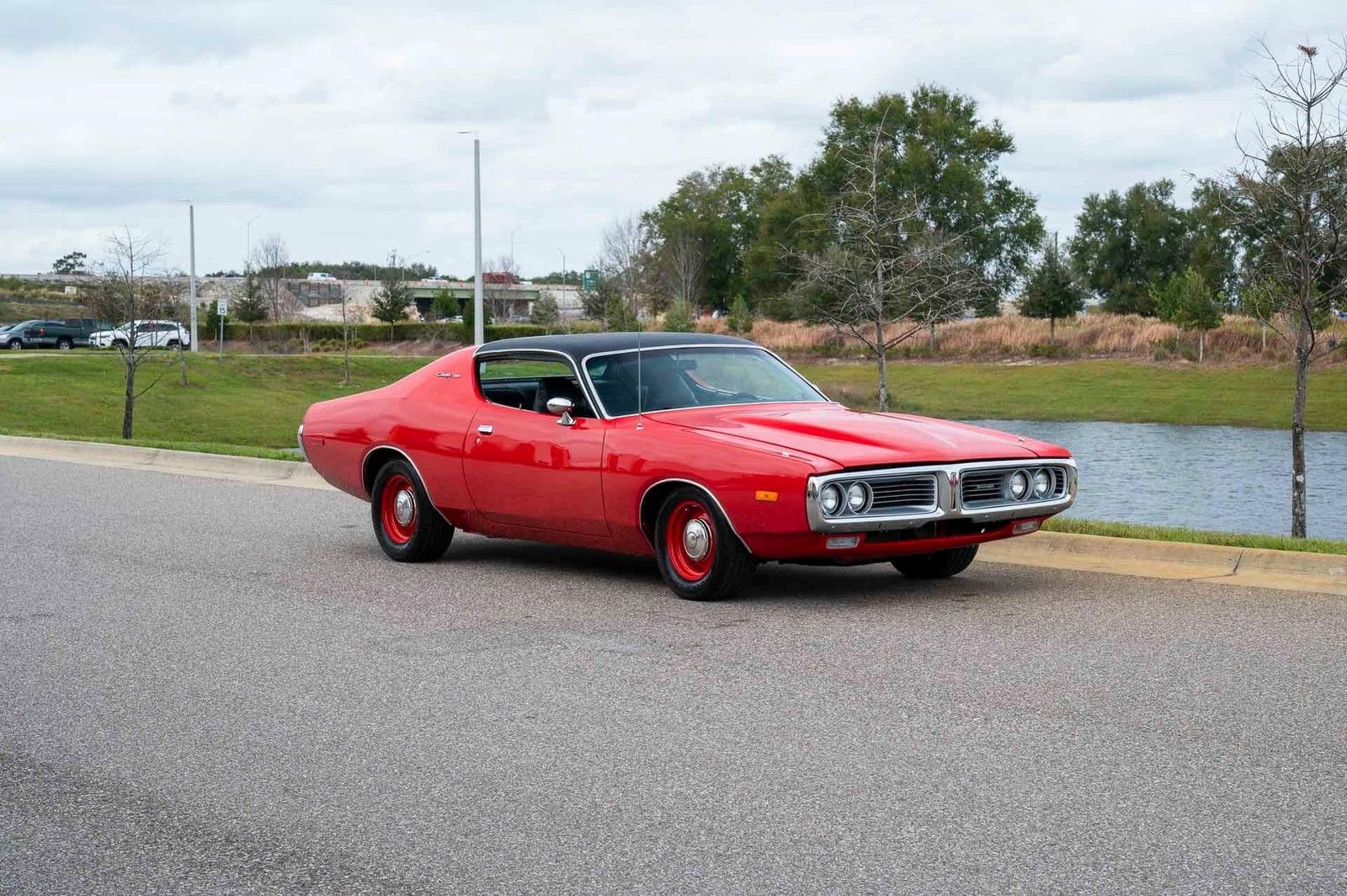 Dodge-Charger-1972-2-Door-32