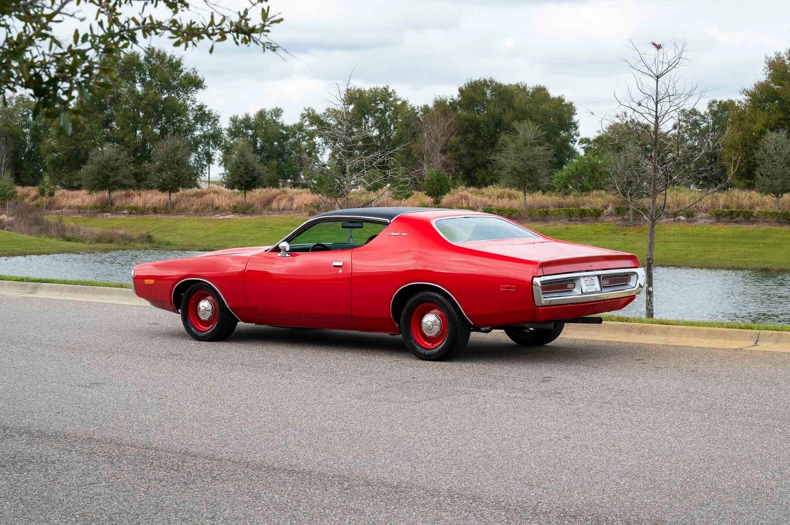 Dodge-Charger-1972-2-Door-8