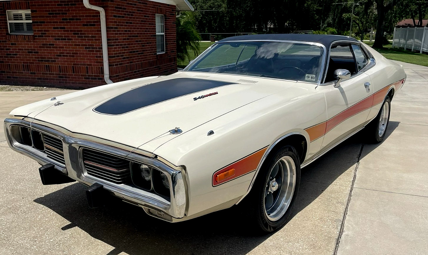 Dodge-Charger-1973-Coupe-1