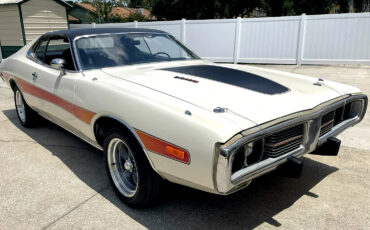 Dodge-Charger-1973-Coupe