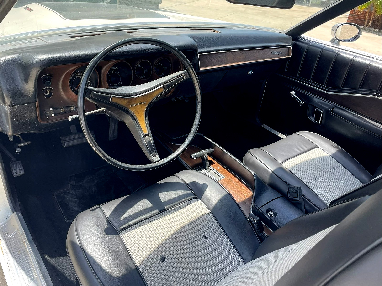 Dodge-Charger-1973-Coupe-8