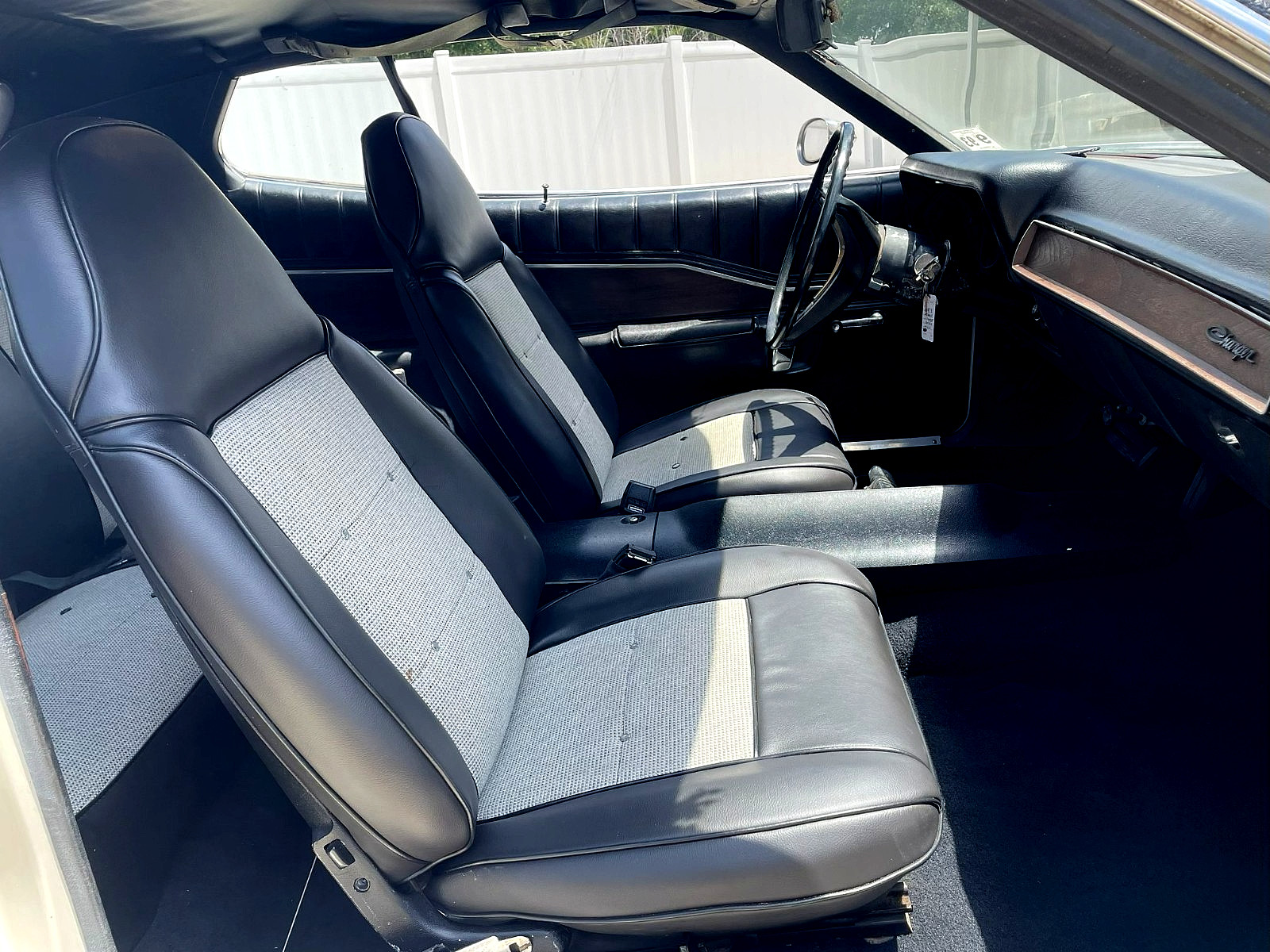 Dodge-Charger-1973-Coupe-9