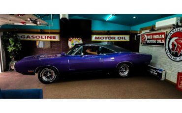 Dodge-Charger-500-1970-Plum-Crazy-Black-11
