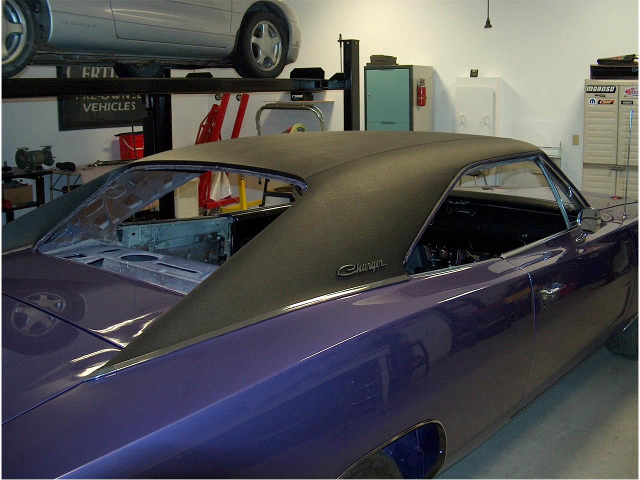 Dodge-Charger-500-1970-Plum-Crazy-Black-18