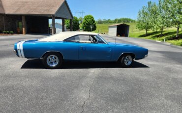 Dodge-Charger-rt-1968-Blue-White-1