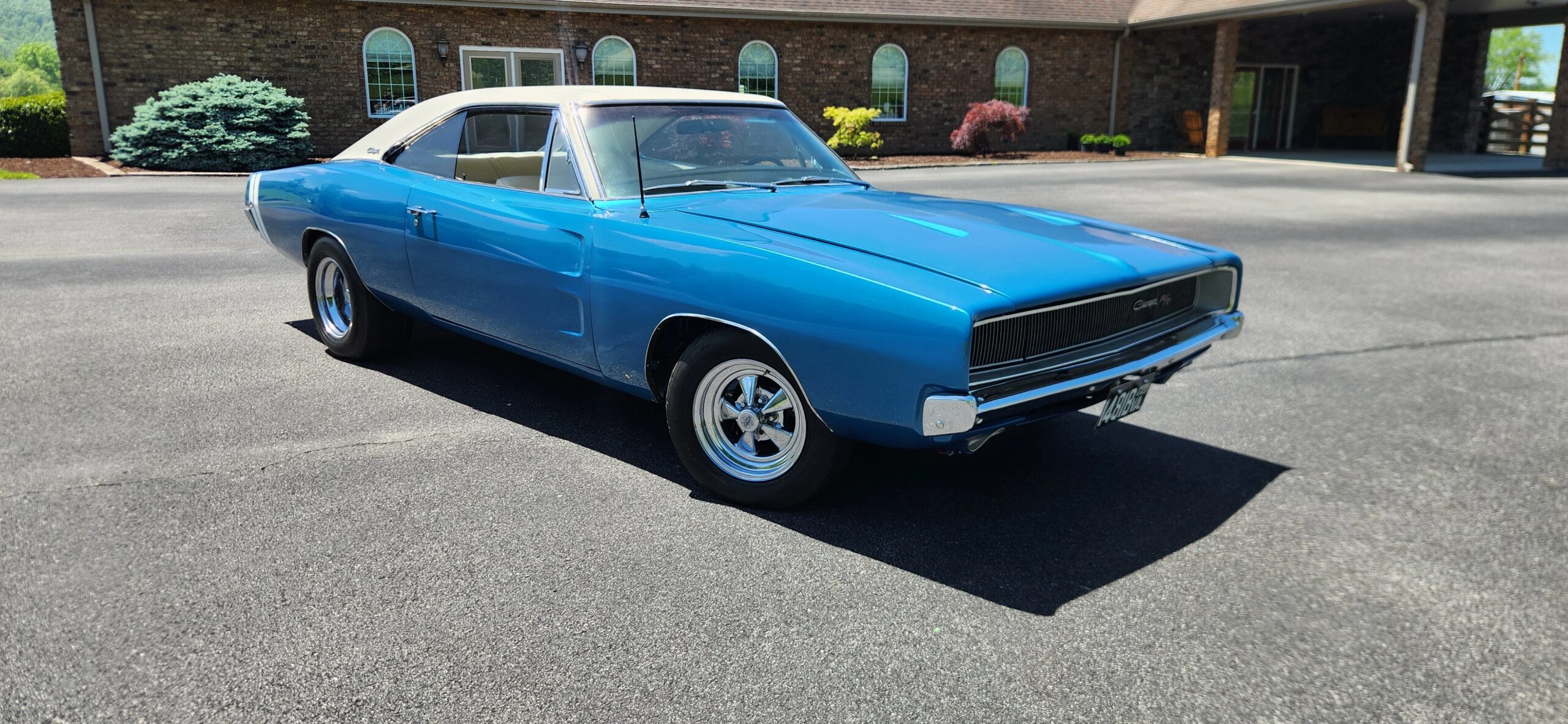 Dodge-Charger-rt-1968-Blue-White-16