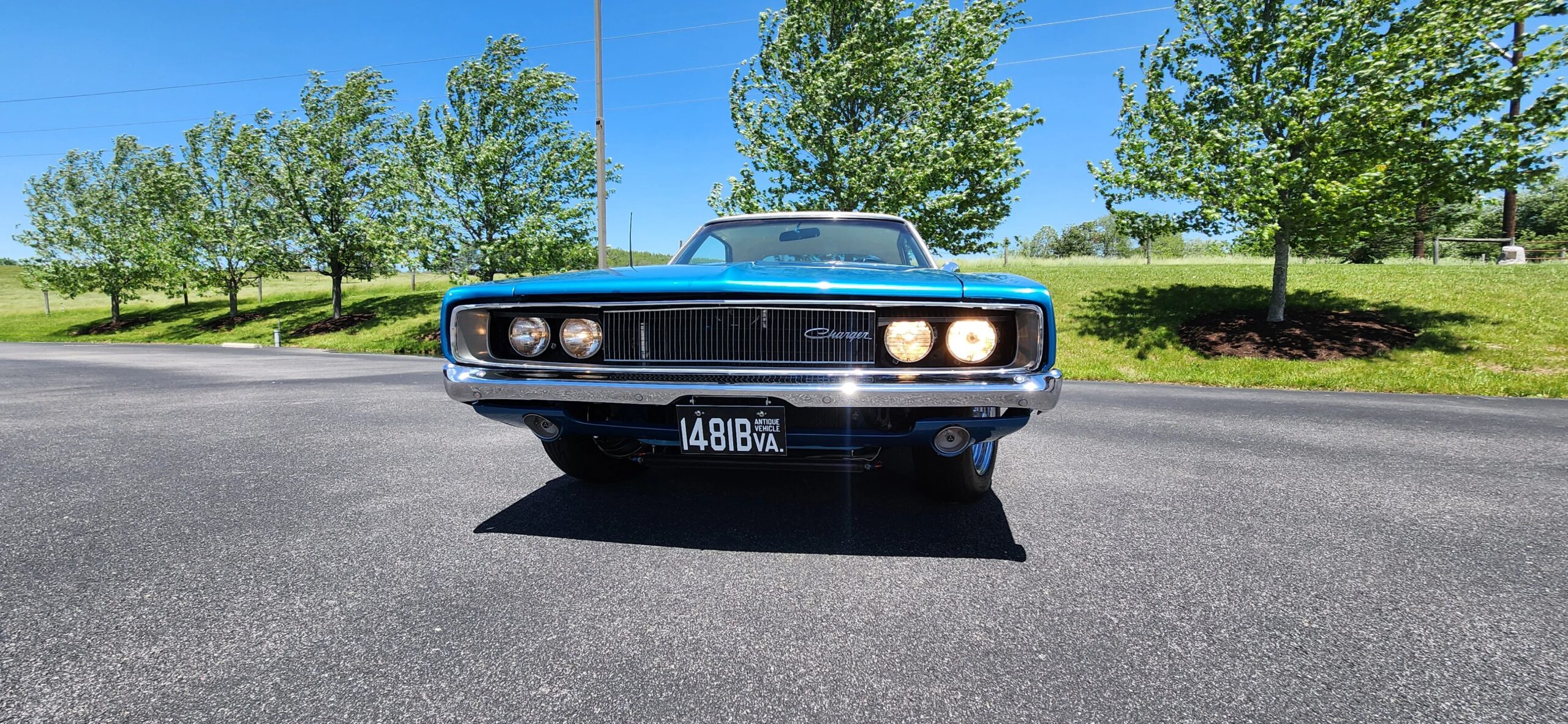 Dodge-Charger-rt-1968-Blue-White-18