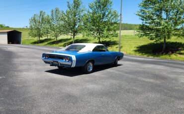 Dodge-Charger-rt-1968-Blue-White-7