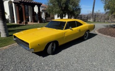 Dodge-Charger-rt-1968-Yellow-Black-1