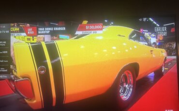 Dodge-Charger-rt-1968-Yellow-Black-18